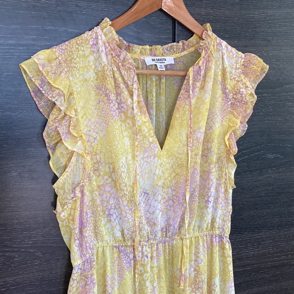 BB Dakota by Steve Madden Dresses & Skirts - NWOT Steve Madden BB Dakota Yellow Gold & Orchid Tiered Floral Dres…